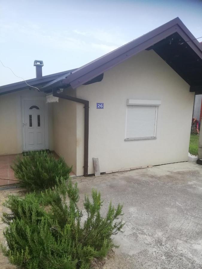 Kuca Za Odmor Sparta Dugo Selo Bagian luar foto